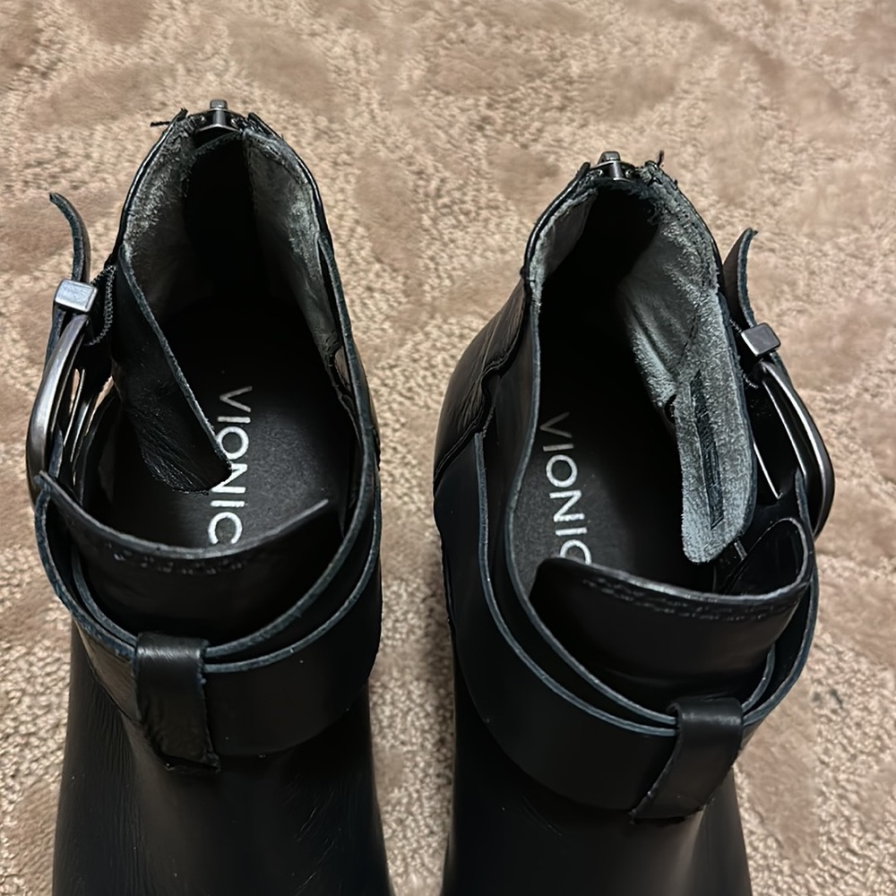 **Vionic Booties** - image 2